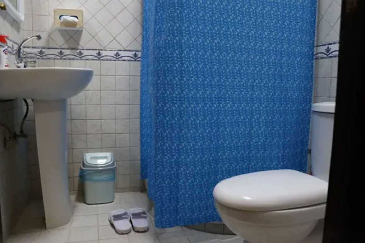 Classic Washroom Hotel