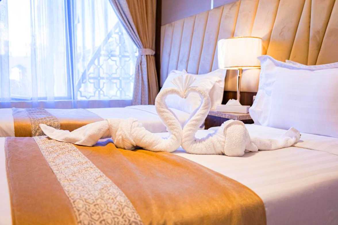 Bedroom With Soothing Lighting