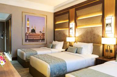 Deluxe Bedroomsuite