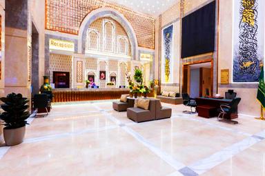 Deluxe Lobbyandreception