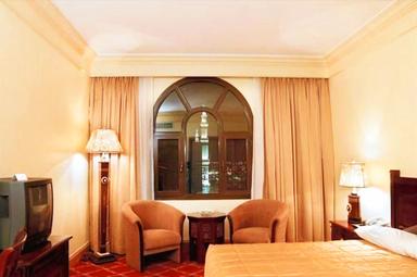 Five Star King Bedroom