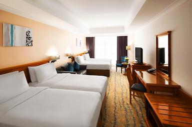 Deluxe Suite Bedroom