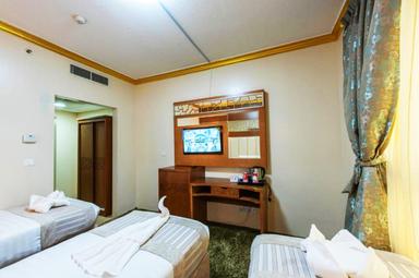 Modern Bedroom Design In Hotel Suite