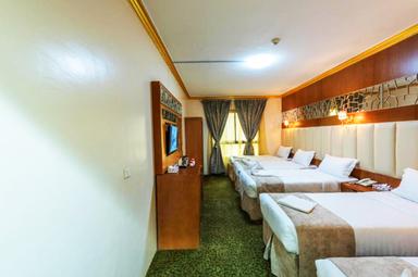 Spacious Bedroom With Luxury Hotel Beds