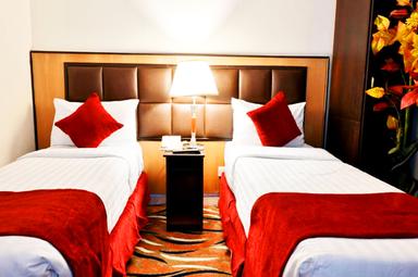 Luxury Hotel Bedroom Suite For Guests