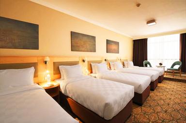 Exquisite Guest Bedroom