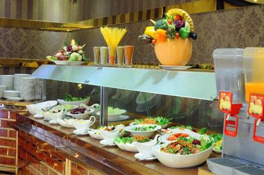 Delightful Hotel Sweet And Food