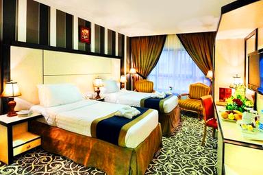Hotel Luxury Bed