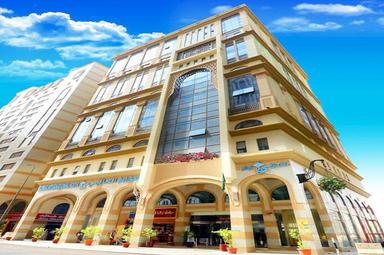 Inviting Hotel Front View