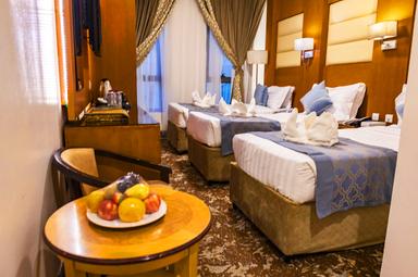 Upscale Hotel Bedroom 3 Star
