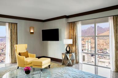 Platinum Sitting Hall