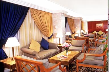 Upscale Guest Seating