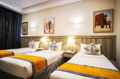 High End Bed Suite