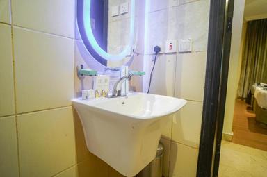 Marble Bathroom