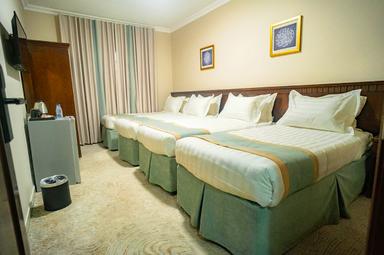 Deluxe Bed Interior
