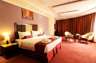 Deluxe Bedroom Suite